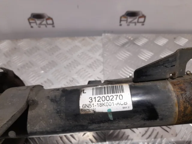 Амортизатор передний правый для Volvo C30 MK 2006-2013 на фотографиях