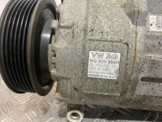 Компрессор кондиционера для Volkswagen Passat Variant (B6, Typ 3C) 2004-2010 на фотографиях