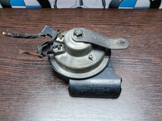 Звуковой сигнал для Mercedes-Benz GL class X164 2006-2012 на фотографиях