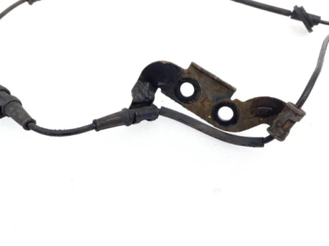 Датчик ABS задний правый для Kia Ceed 2 JD 2012-2016 на фотографиях