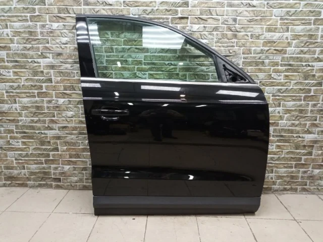 Дверь передняя правая для Audi Q3 8U 2011-2019 на фотографиях