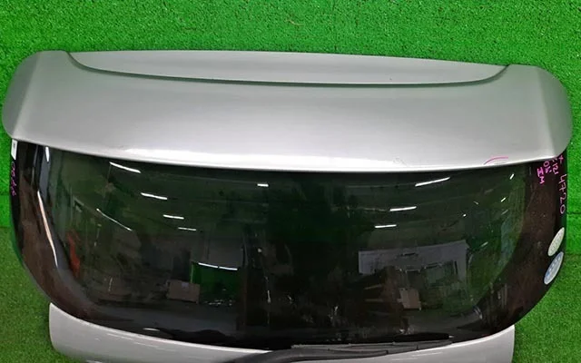 Крышка багажника для Toyota Corolla E120 Седан (JDM) 2000-2006 на фотографиях