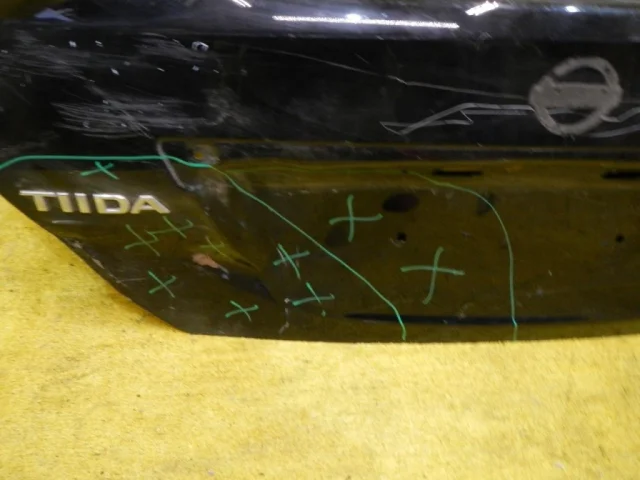 Крышка багажника для Nissan Tiida SC11 Седан 2007-2014 на фотографиях