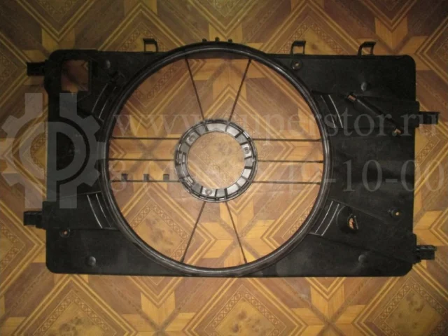 Вентилятор радиатора охлаждения ДВС для Opel Astra J Хэтчбек 2009-2017 на фотографиях