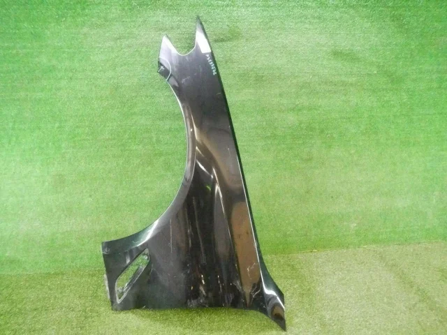 Крыло правое для BMW 5er G30 2016-2023 на фотографиях