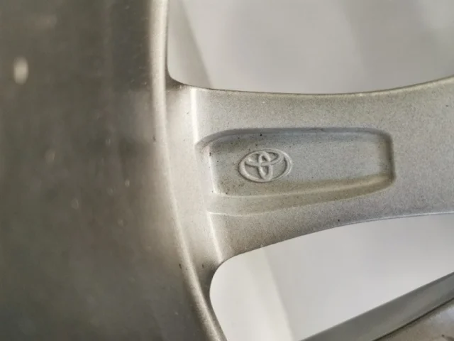 Диск колесный литой для Toyota RAV4 XA40 rest 2015-2019 на фотографиях