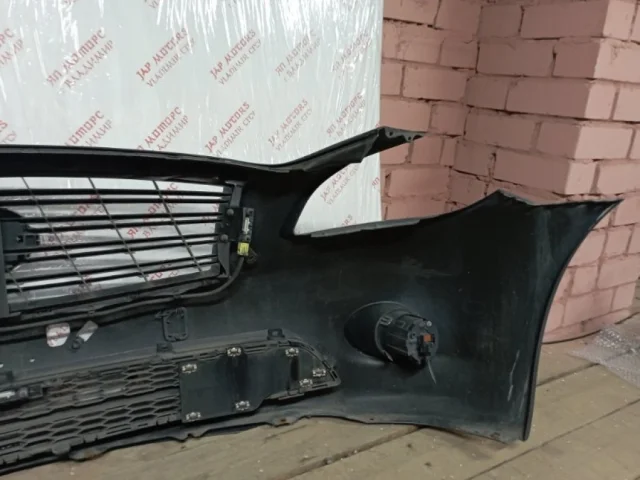 Бампер передний для Infiniti Q Q70 Y51 2013-2018 на фотографиях