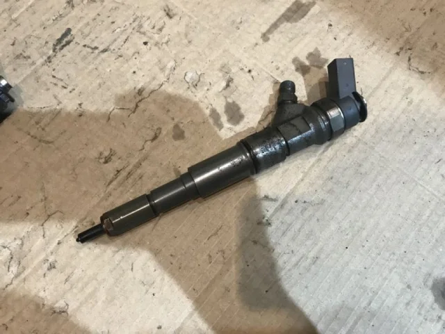 Форсунка топливная для BMW 3er Е46 Touring 1999-2005 на фотографиях