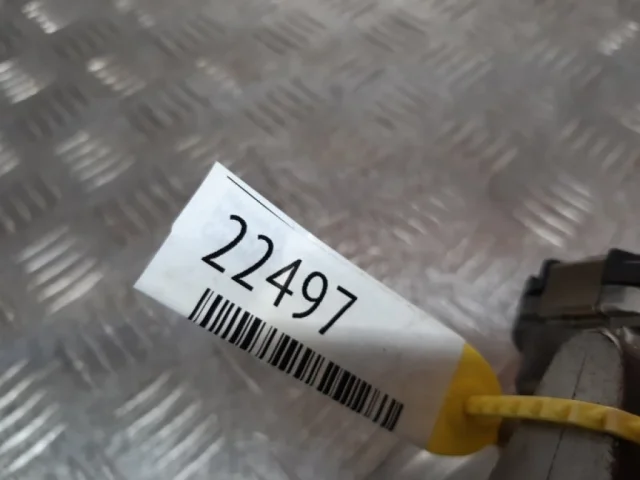 Дроссельная заслонка для Audi A4 B6 2000-2004 на фотографиях