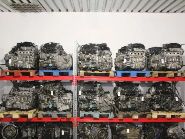 Двигатель без навесного для Renault Logan 2018+ (L8 rest.) на фотографиях