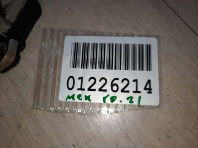 Замок задней левой двери для Audi Q5 8R 2008-2016 на фотографиях