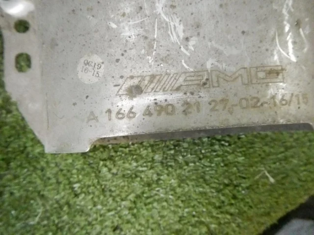 Насадка на глушитель для Mercedes-Benz GL class X166 2012-2016 на фотографиях