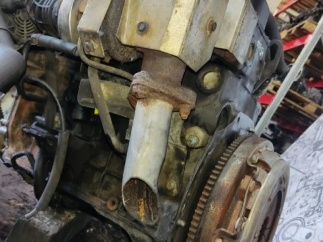 Двигатель без навесного для Nissan Terrano WD21 5dr 1986-1996 на фотографиях