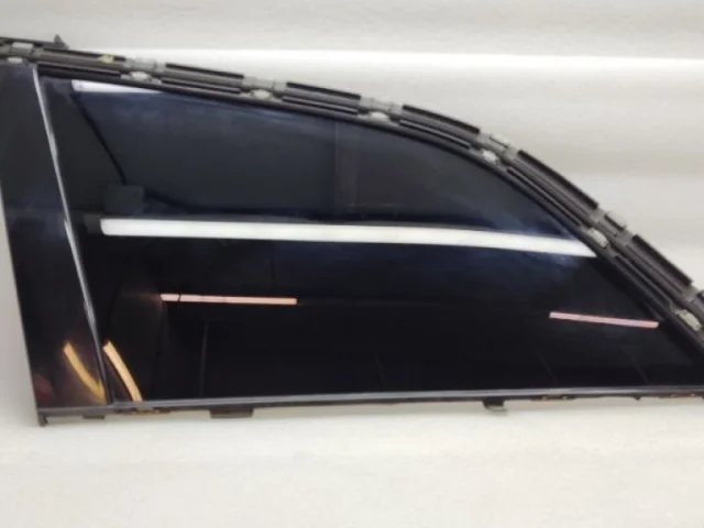 Форточка задняя левая для Audi Q7 4L 2005-2015 на фотографиях