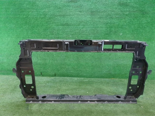 Панель радиатора (телевизор) для Hyundai Creta 2 SU2 2021+ на фотографиях