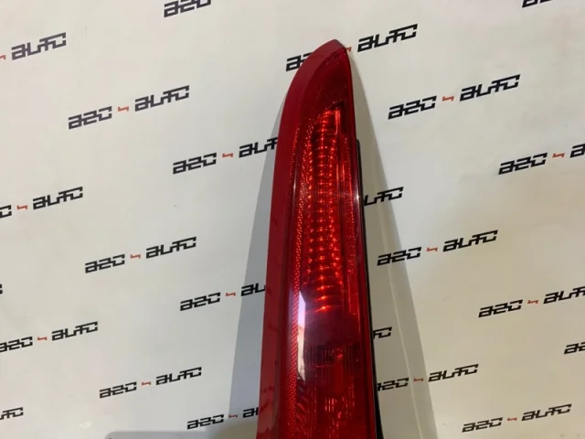 Фонарь левый для Volvo C30 MK 2006-2013 на фотографиях