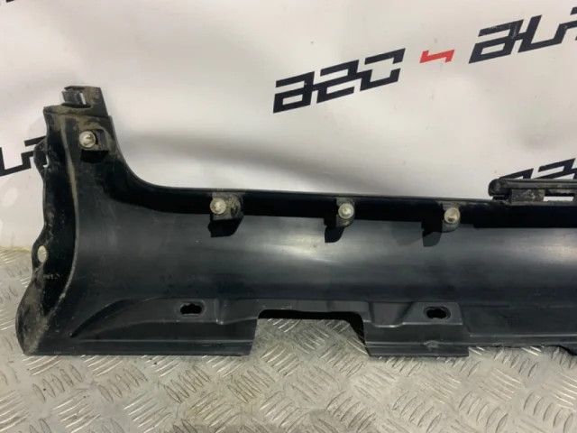 Накладка порога левая для Volvo C30 MK 2006-2013 на фотографиях