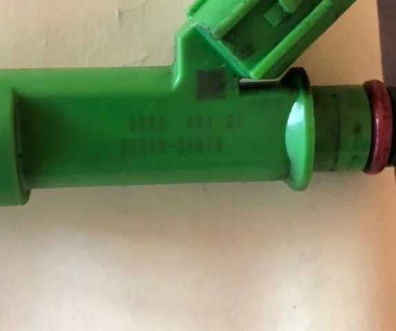 Двигатель для Toyota RAV4 XA40 2013-2015 на фотографиях