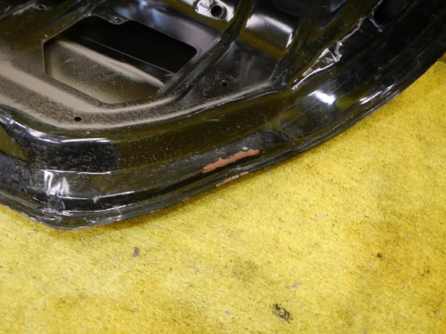 Крышка багажника для Nissan Tiida SC11 Седан 2007-2014 на фотографиях