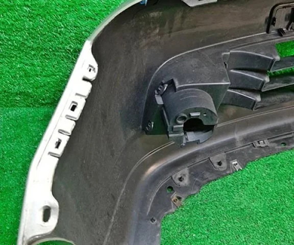 Бампер для Nissan Tiida SC11 Седан 2007-2014 на фотографиях