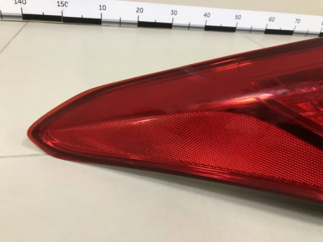 Фонарь левый для Hyundai i40 1 Седан 2011-2015 на фотографиях