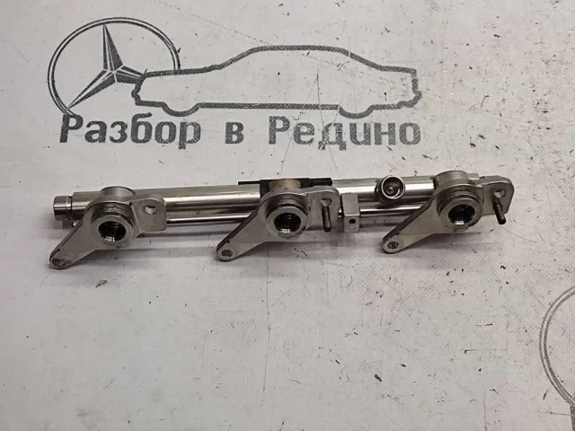 Топливная рампа для Mercedes-Benz GL class X166 2012-2016 на фотографиях