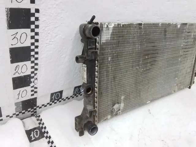 Радиатор охлаждения ДВС для Skoda Rapid I rest NH3 2017-2020 на фотографиях