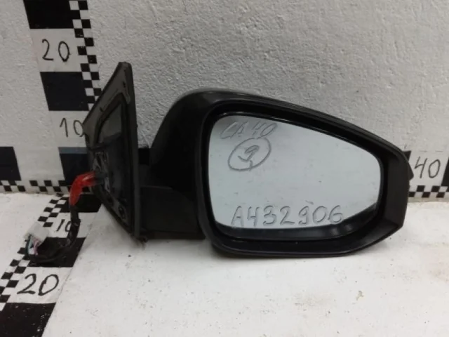 Зеркало заднего вида (в салоне) для Toyota RAV4 XA40 rest 2015-2019 на фотографиях