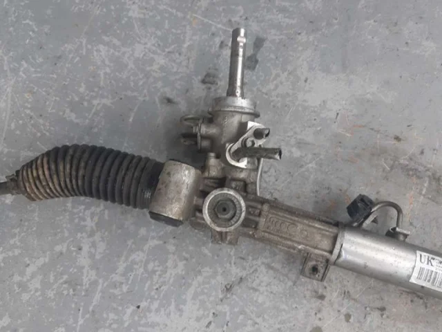 Рулевая рейка для Opel Astra H Седан 2004-2014 на фотографиях