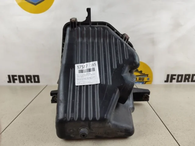 Корпус воздушного фильтра для Suzuki Grand Vitara 2005-2014 на фотографиях