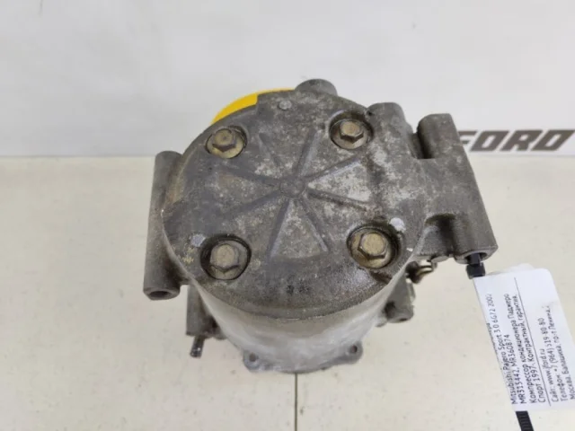 Компрессор кондиционера для Mitsubishi Pajero Sport K90 1997-2009 на фотографиях