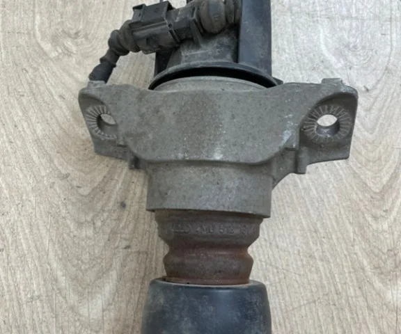 Амортизатор задний правый для Audi Q7 4M 2015+ на фотографиях