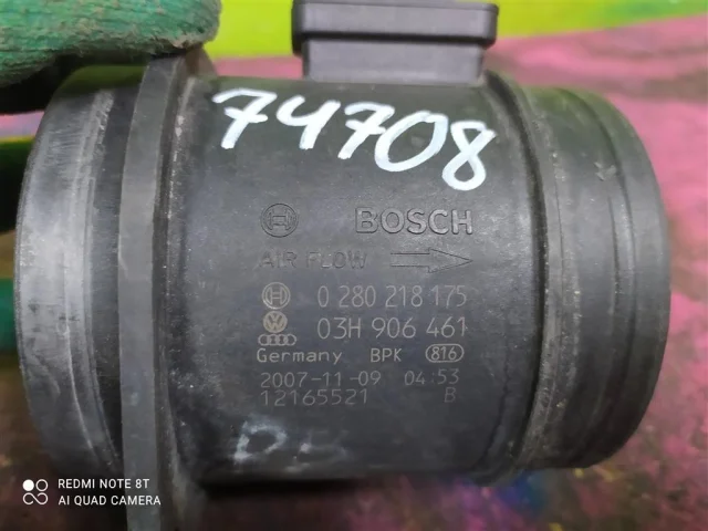 Датчик массового расхода воздуха для Audi Q7 4L 2005-2015 на фотографиях