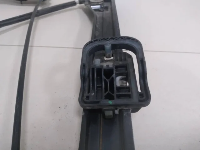 Стеклоподъемник задний левый для Skoda Rapid I NH3 2012-2017 на фотографиях