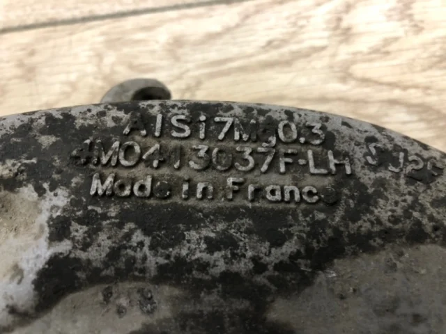 Пневмостойка передняя правая для Audi Q7 4M 2015+ на фотографиях