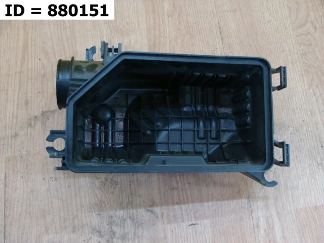 Корпус воздушного фильтра (нижняя часть) для Hyundai Solaris 1 RB (2011-2013) на фотографиях