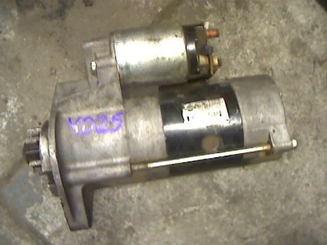 Стартер для Nissan Navara D40 2004-2010 на фотографиях