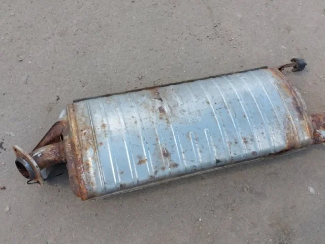 Выхлопная система в сборе для Toyota RAV4 XA30 2005-2012 на фотографиях