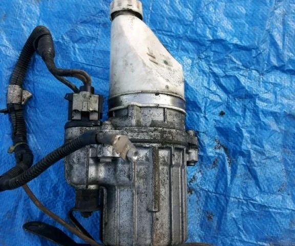 Насос ГУР для Opel Astra H GTC 2004-2014 на фотографиях