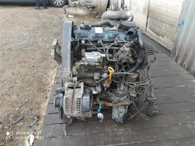 Двигатель без навесного для Volkswagen Passat (B4, Typ 3A) 1993-1997 на фотографиях