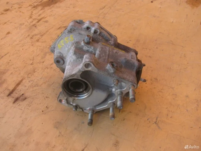 Редуктор дифференциала ведущего моста для Toyota RAV4 XA30 2005-2012 на фотографиях