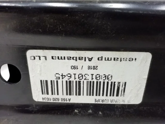 Усилитель бампера передний верхний для Mercedes-Benz GLE class W166 2015-2018 на фотографиях