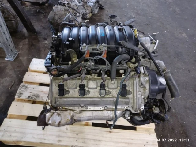 Двигатель для Toyota Land Cruiser 100 1998-2007 на фотографиях
