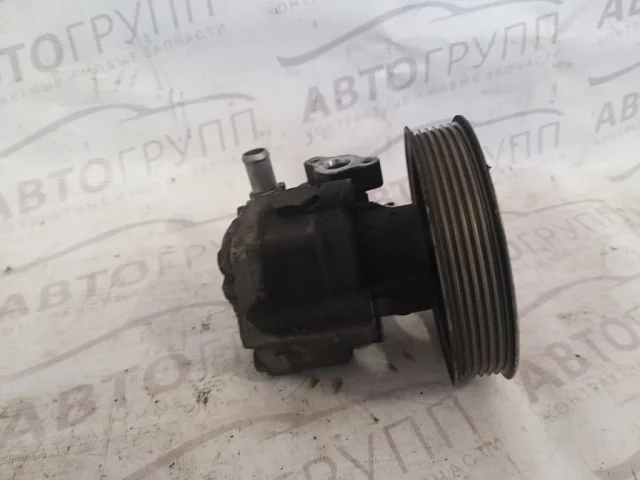 Насос ГУР для Audi Q5 8R 2008-2016 на фотографиях