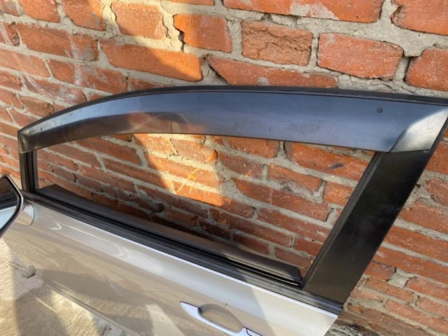 Дверь передняя левая для Honda Civic FA 2005-2010 седан на фотографиях