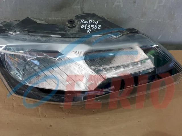 Фары для Skoda Rapid I NH3 2012-2017 на фотографиях