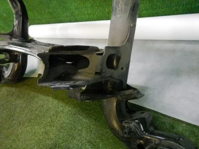 Задний стеклоочиститель для Audi Q7 4L 2005-2015 на фотографиях