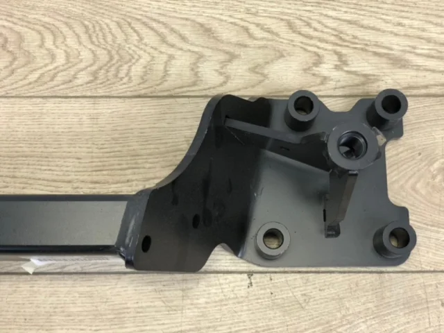 Фаркоп для Volkswagen Touareg III (CR) 2018+ на фотографиях