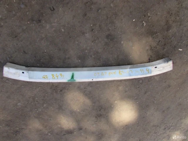 Усилитель бампера передний верхний для Audi Q7 4L 2005-2015 на фотографиях