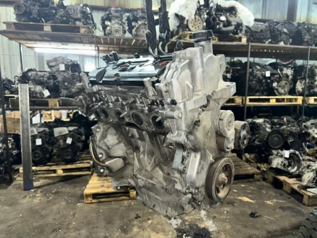 Двигатель для Nissan Qashqai+2 J10 2008-2010 на фотографиях